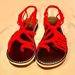 Unique Red Braided Cord Women Sandals Heavy Padded Foam Soles fits size 9.5
